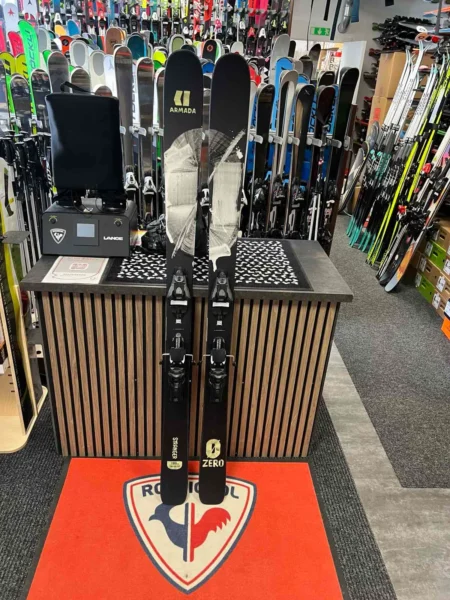 Armada Stranger (180 cm) 2024/2025 – Visningsskidor