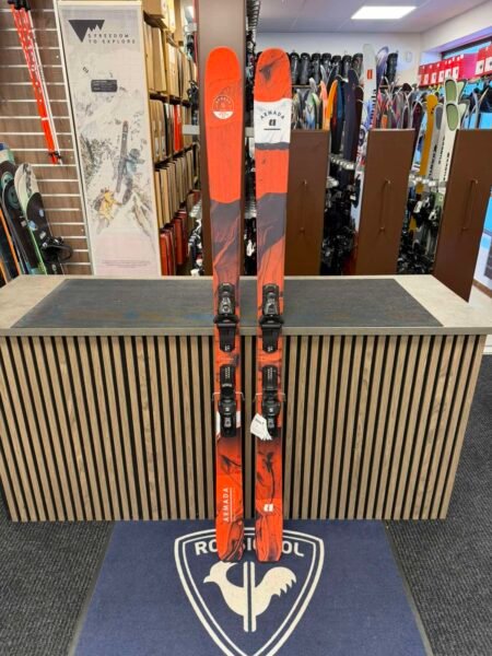 Armada Tracer 88 (182 cm) – Visningsexemplar